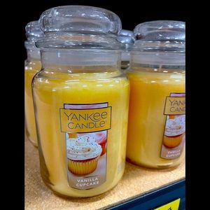 Yankee Candle- Vanilla Cupcake